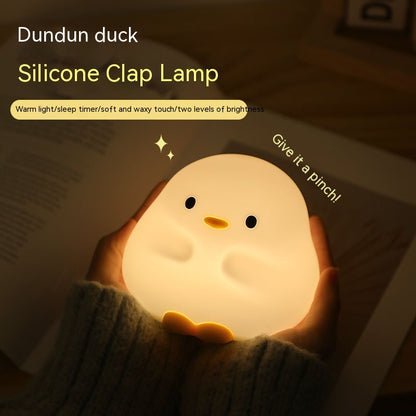 Sleepy Duck™ LED Night Light – Soft Silicone Touch Lamp for Cozy Nights